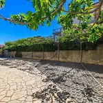 Διαμέρισμα Info *
