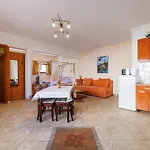 Apartamento Info *