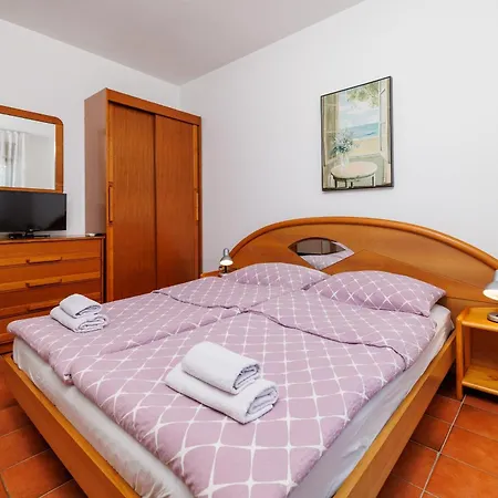 Apartman Info Krk Town