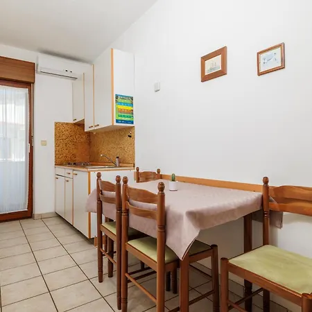 Apartman Info Krk Town