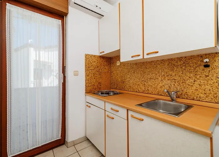 Apartment Info
